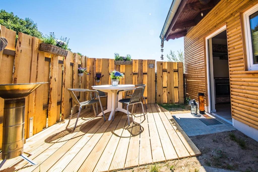 Ferienwohnung Ostsee Stubbenfelde エクステリア 写真